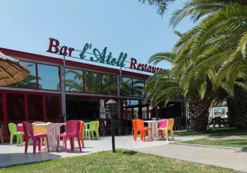 Profitez du bar restaurant à la Carabasse